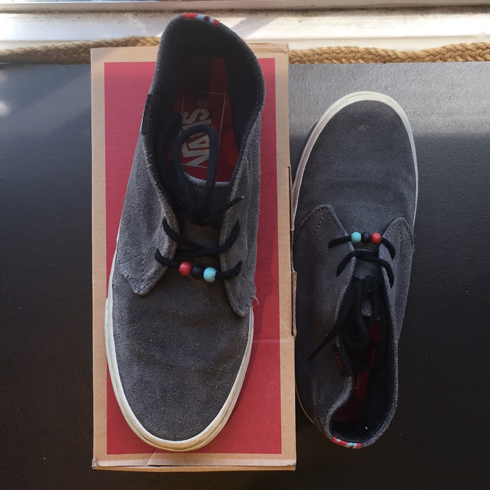 VANS - grey shoes with tribal print and beads